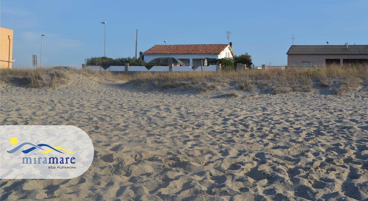 بلاتامونيس Miramare Struttura Sulla Spiaggia المظهر الخارجي الصورة
