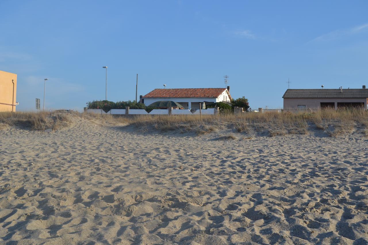 بلاتامونيس Miramare Struttura Sulla Spiaggia المظهر الخارجي الصورة