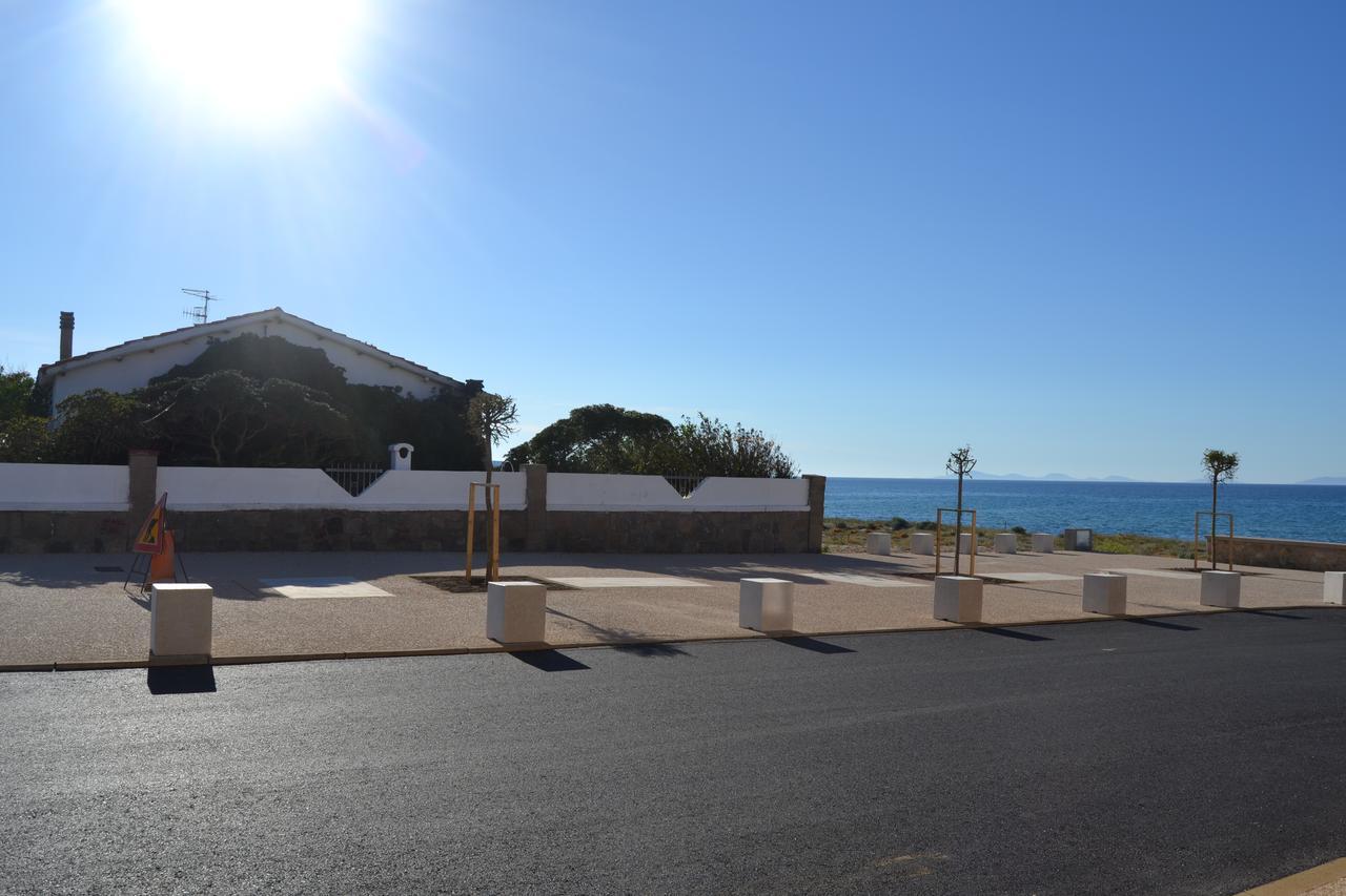 بلاتامونيس Miramare Struttura Sulla Spiaggia المظهر الخارجي الصورة