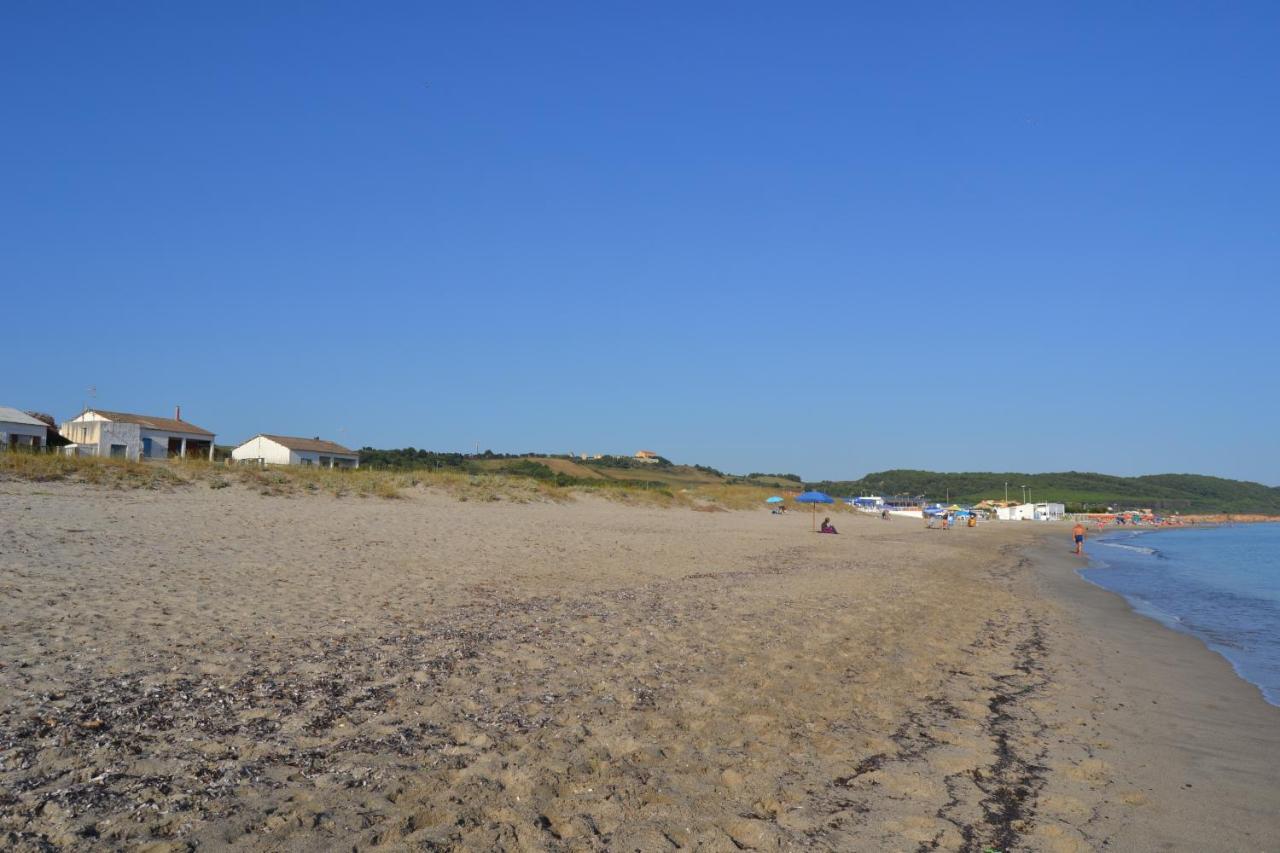 بلاتامونيس Miramare Struttura Sulla Spiaggia المظهر الخارجي الصورة