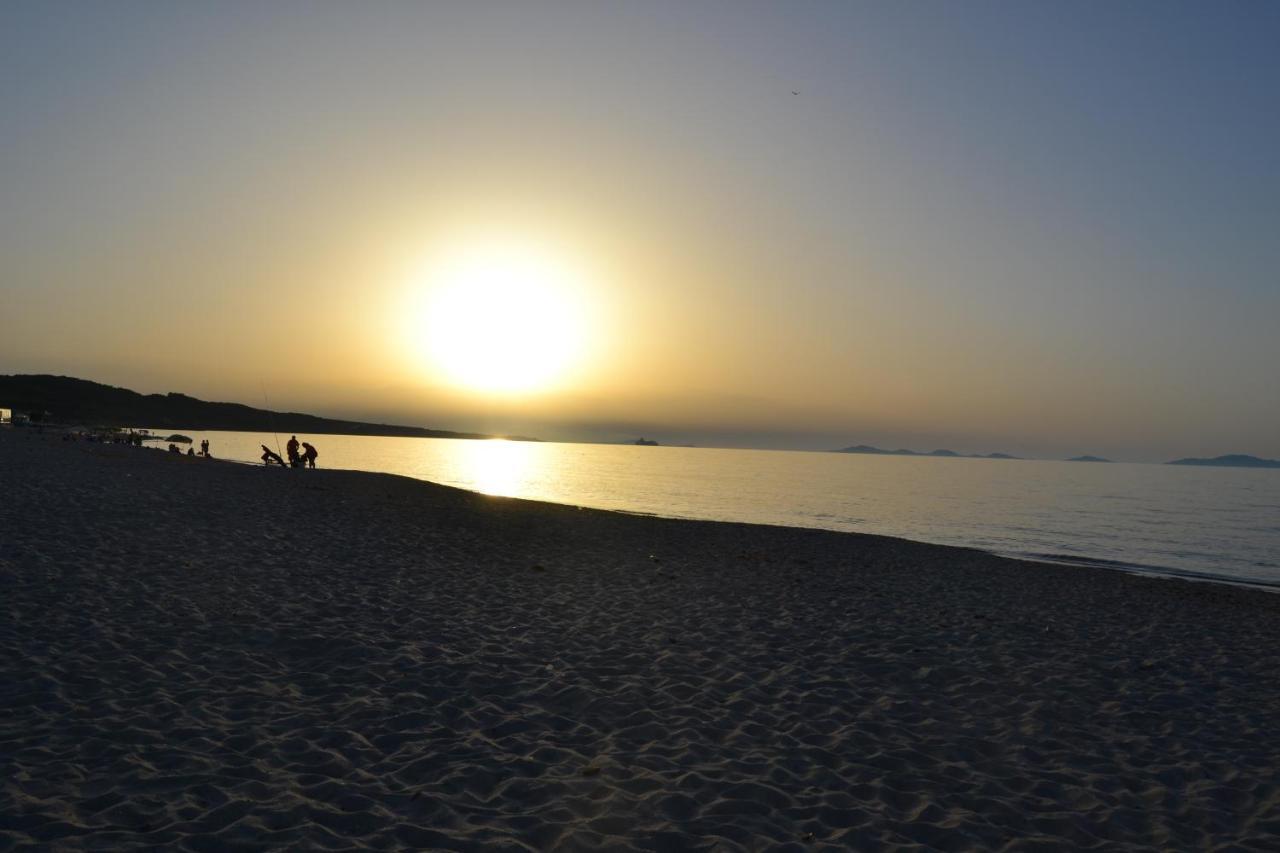 بلاتامونيس Miramare Struttura Sulla Spiaggia المظهر الخارجي الصورة